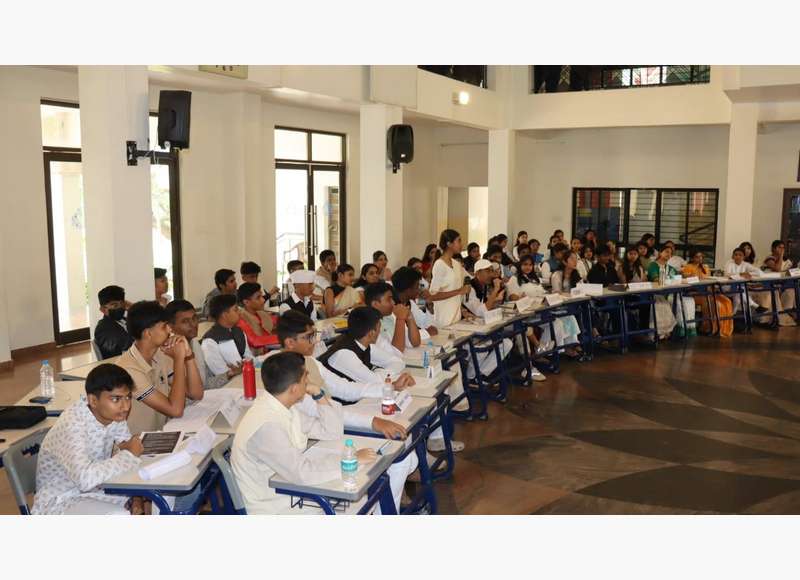 Confident Communicators!