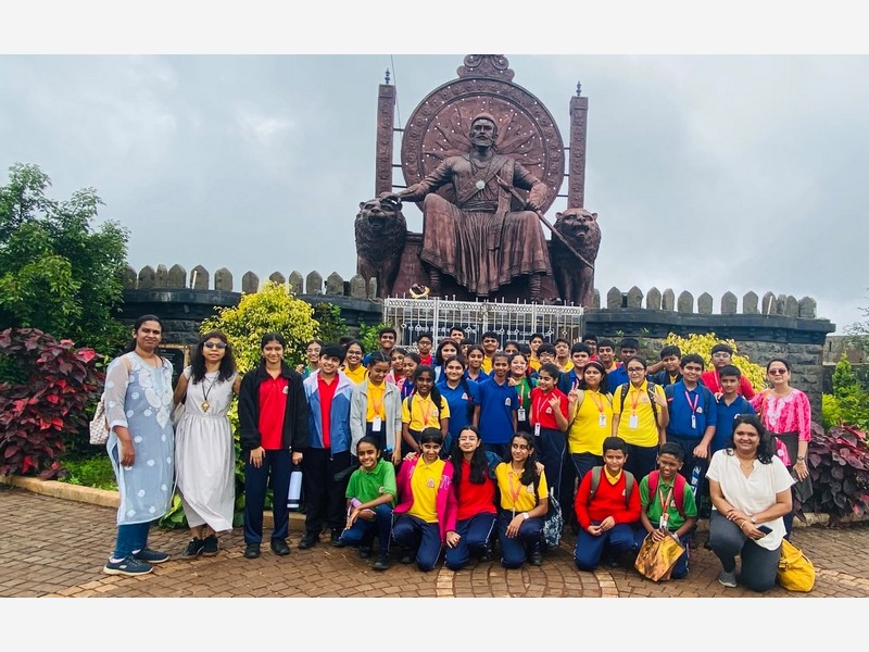 PASCH Students Explore Rajhansgad!
