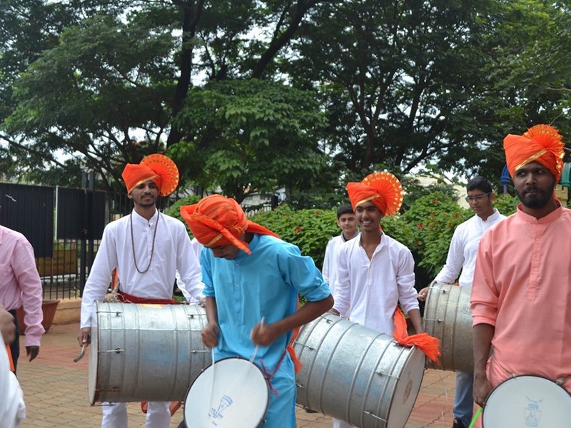 Dhol Tasha and Lezim mania