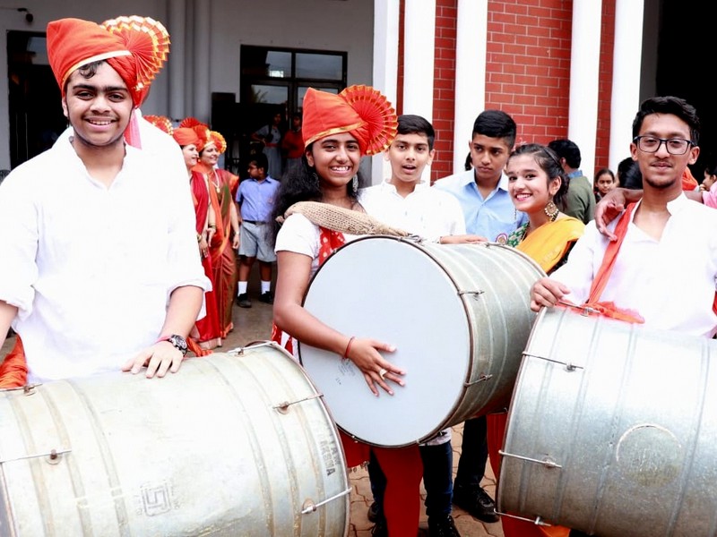 Dhol Tasha and Lezim mania